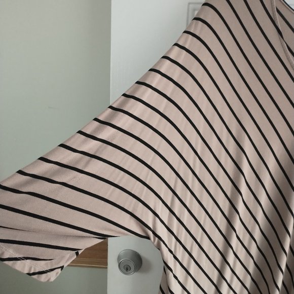 Catherine's tan and black striped stretchy tunic - Picture 4 of 4